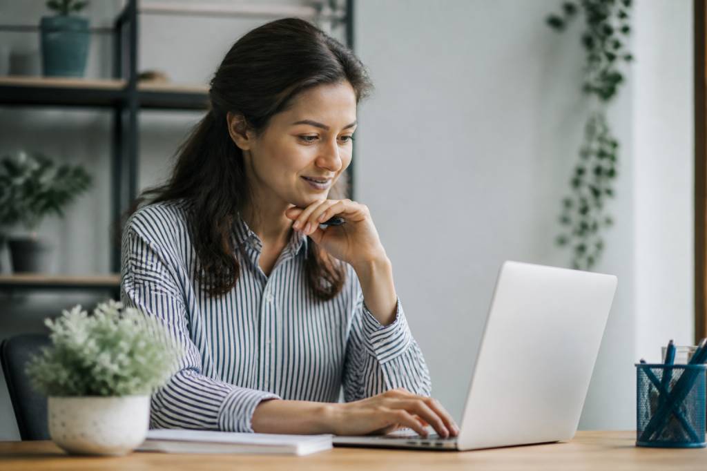 Comment remplacer cordialement dans vos emails professionnels avec Zapier