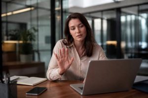 Comment dire non poliment au travail grâce à l’automatisation de vos réponses